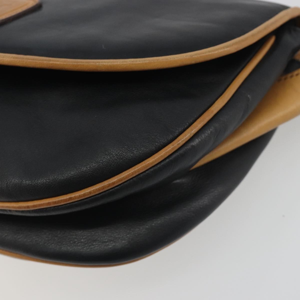 Celine Vintage Leather Black Leather Shoulder Bag Bag (Pre-Owned)