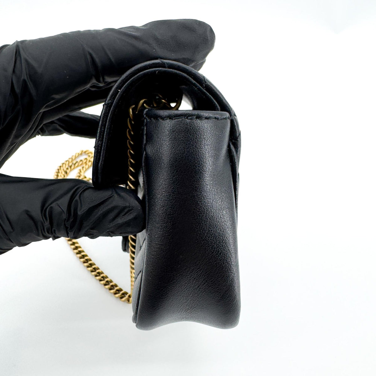Gucci Gg Marmont Flap Matelasse Leather Black Leather Handbag (Pre-Owned)