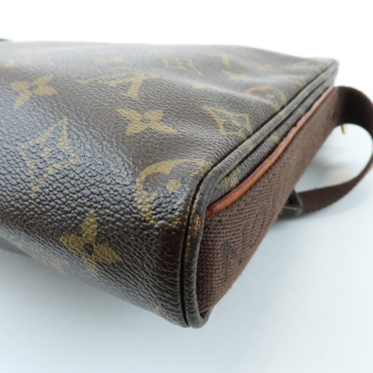 Louis Vuitton Trotteur Beaubourg Monogram Canvas Brown Canvas Handbag (Pre-Owned)