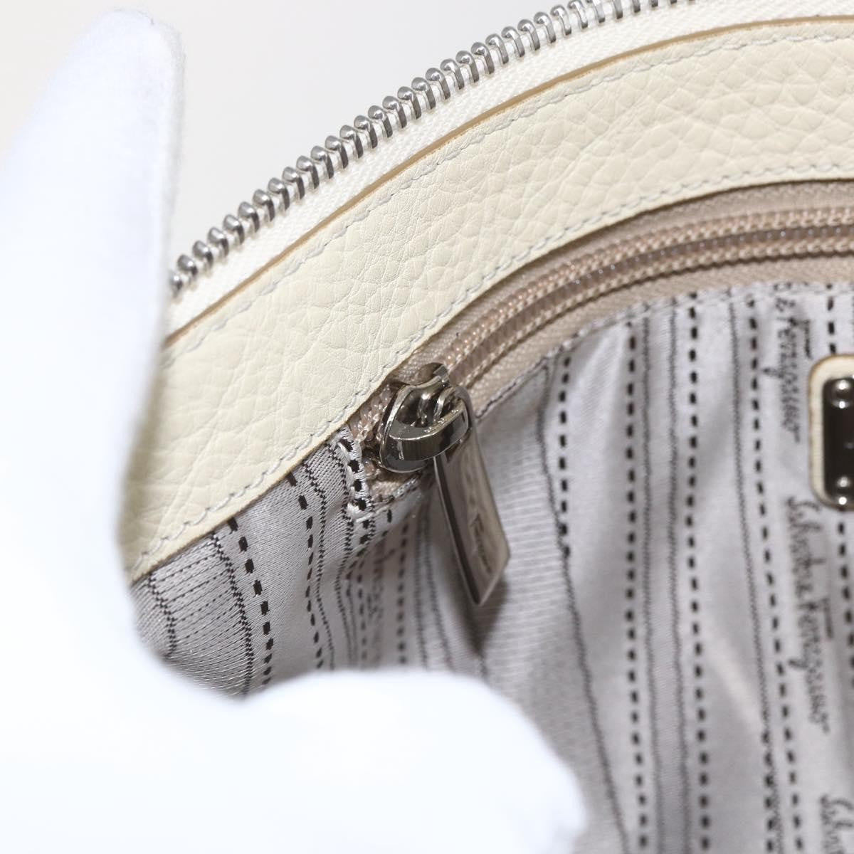 Salvatore Ferragamo Gancini Leather White Leather Shoulder Bag Bag (Pre-Owned)
