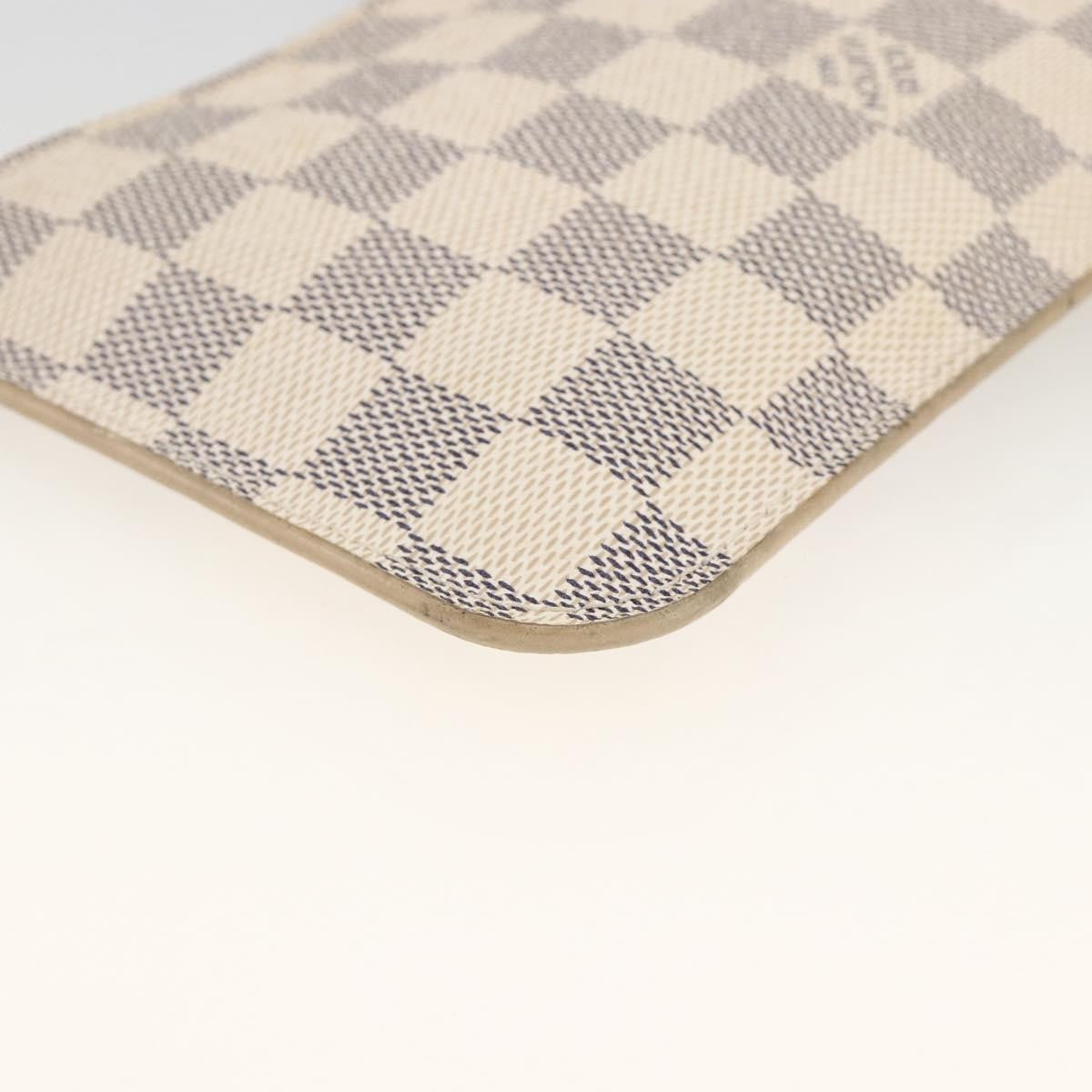 Louis Vuitton Neverfull Pochette Damier Ebene White Canvas Clutche & Pouche Bag (Pre-Owned)