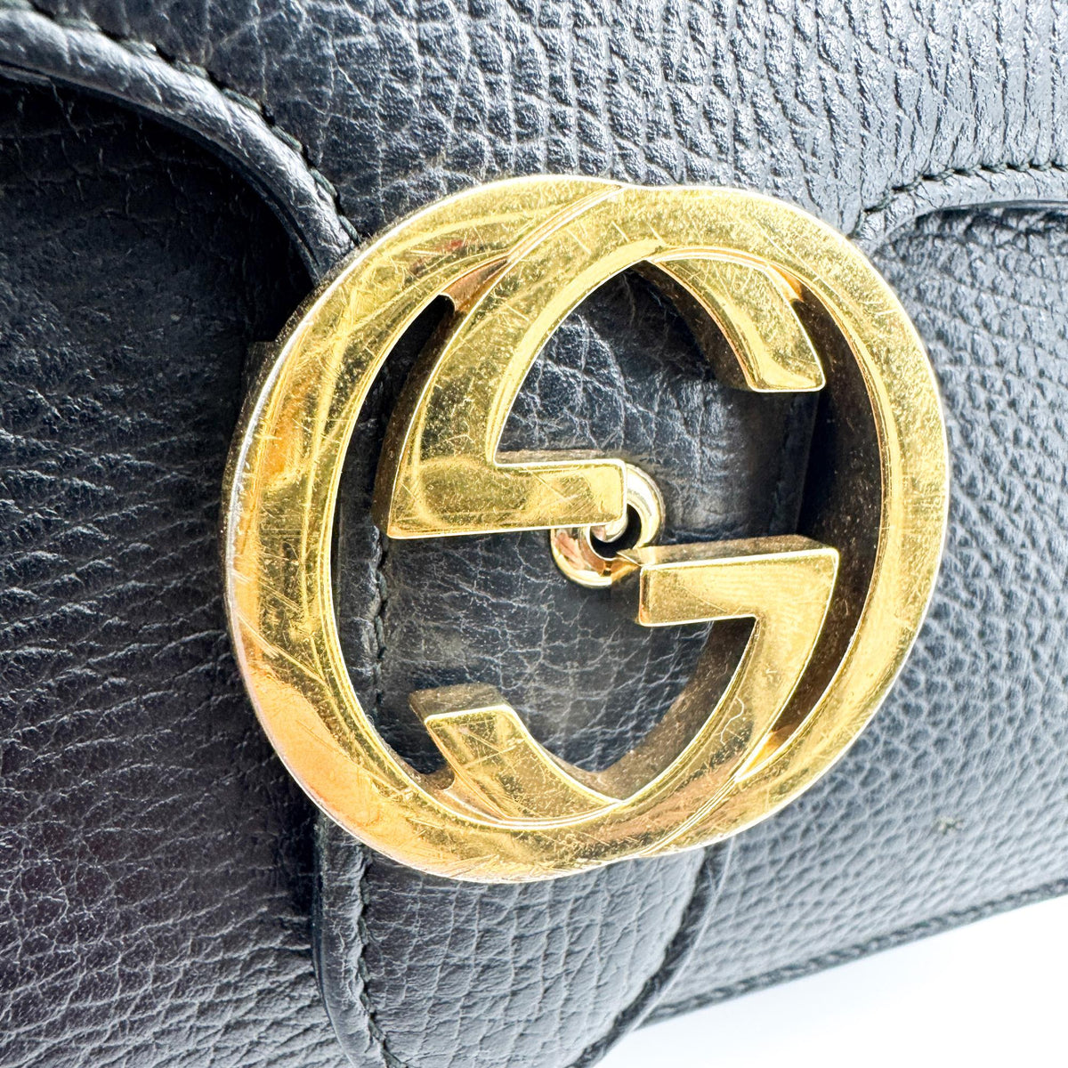 Gucci Interlocking Leather Black Leather Shoulder Bag Bag (Pre-Owned)
