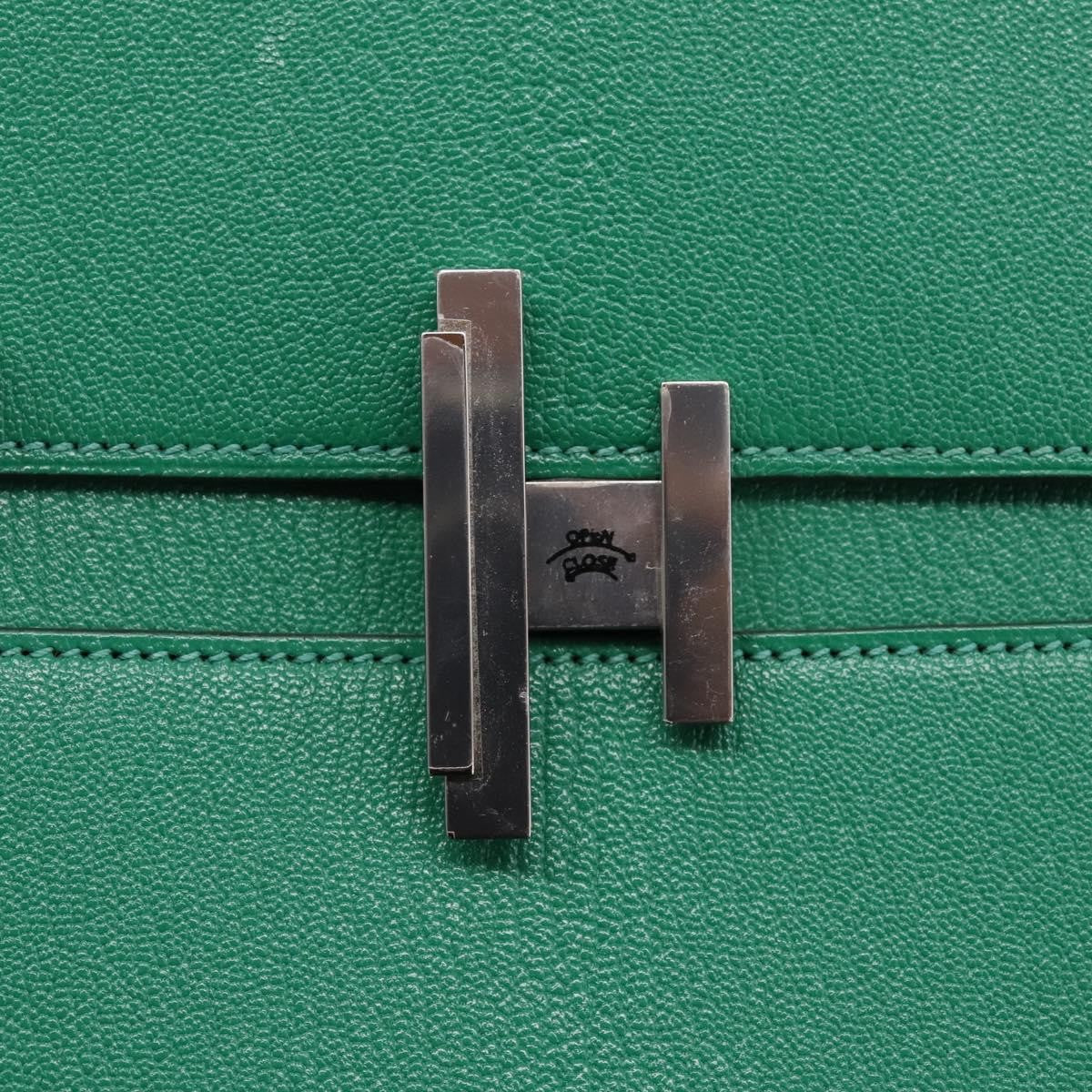 Hermes Cinhetic Top Handle Chevre Mysore Green Leather Handbag (Pre-Owned)