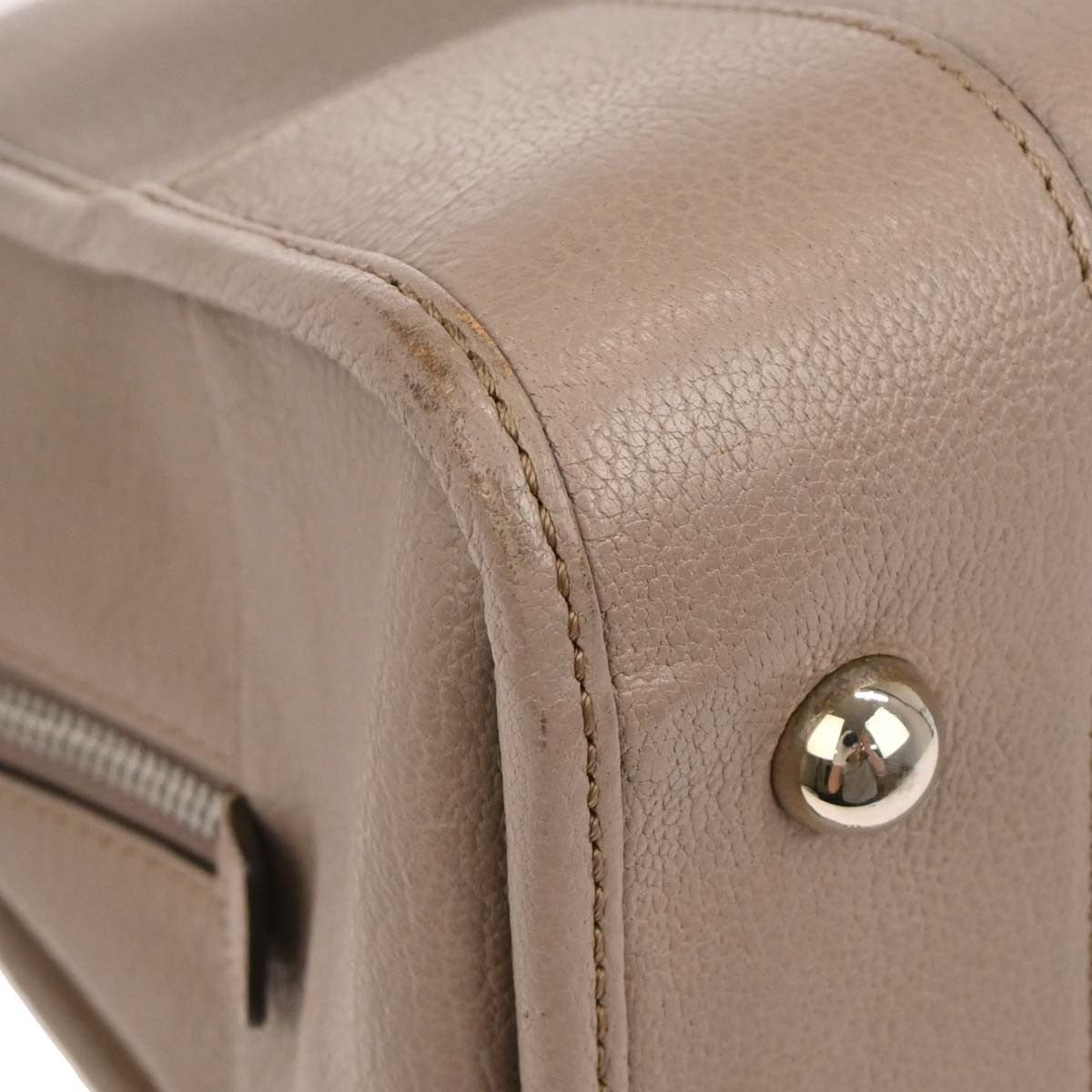 Loewe Amazona Leather Beige Leather Handbag (Pre-Owned)