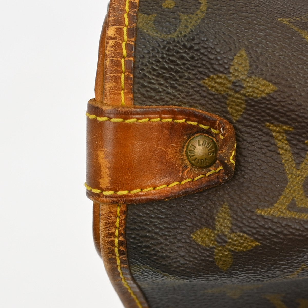 Louis Vuitton Saumur Monogram Brown Canvas Shoulder Bag Bag (Pre-Owned)