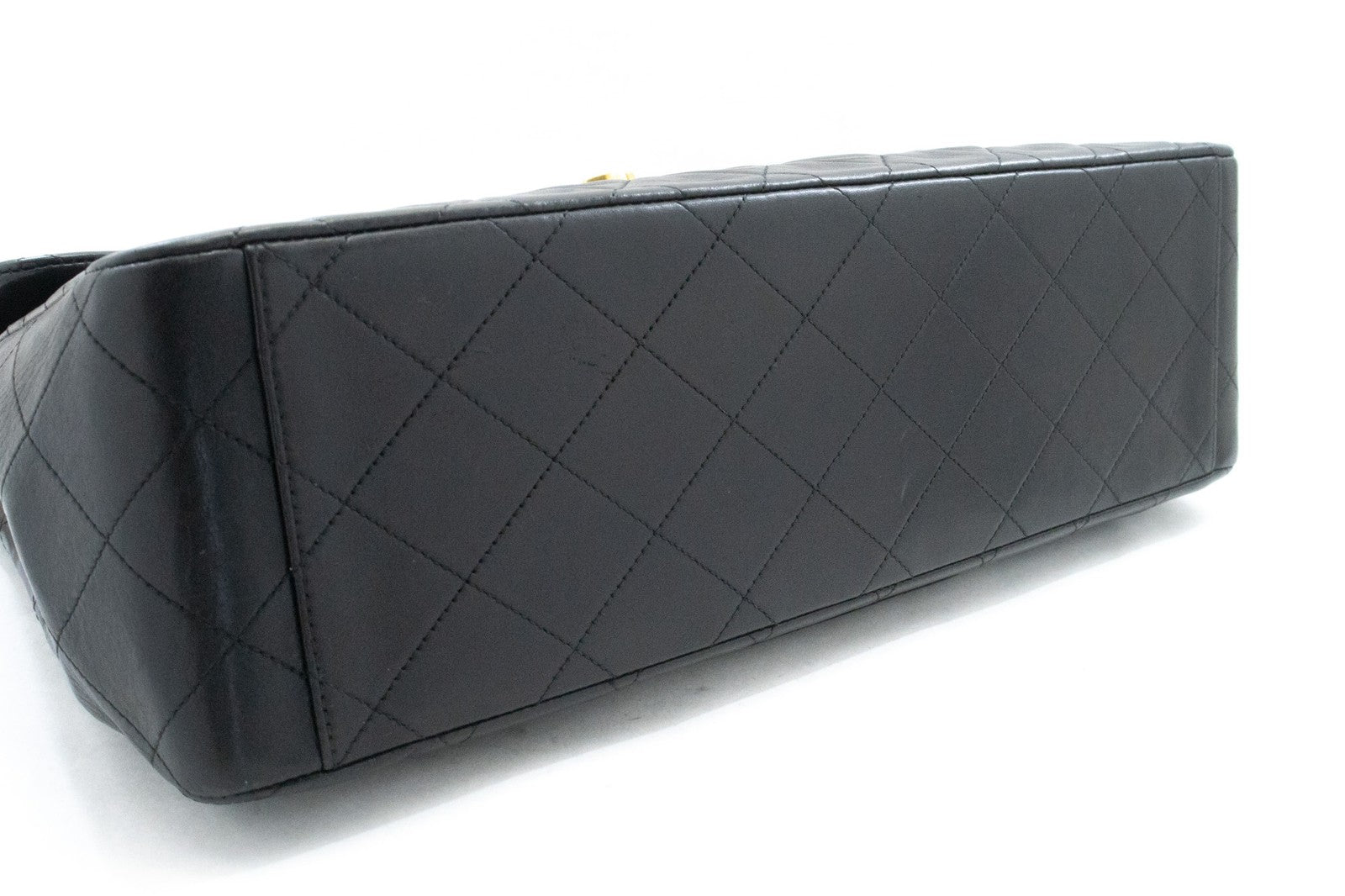 Chanel Classic Flap Lambskin Black Leather Crossbody Bag Bag (Pre-Owned)