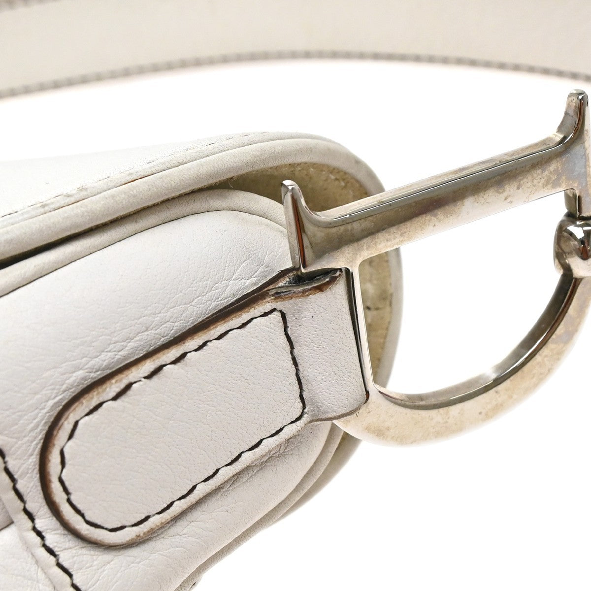 Christian Dior Vintage Saddle Leather White Leather Shoulder Bag Bag (Pre-Owned)