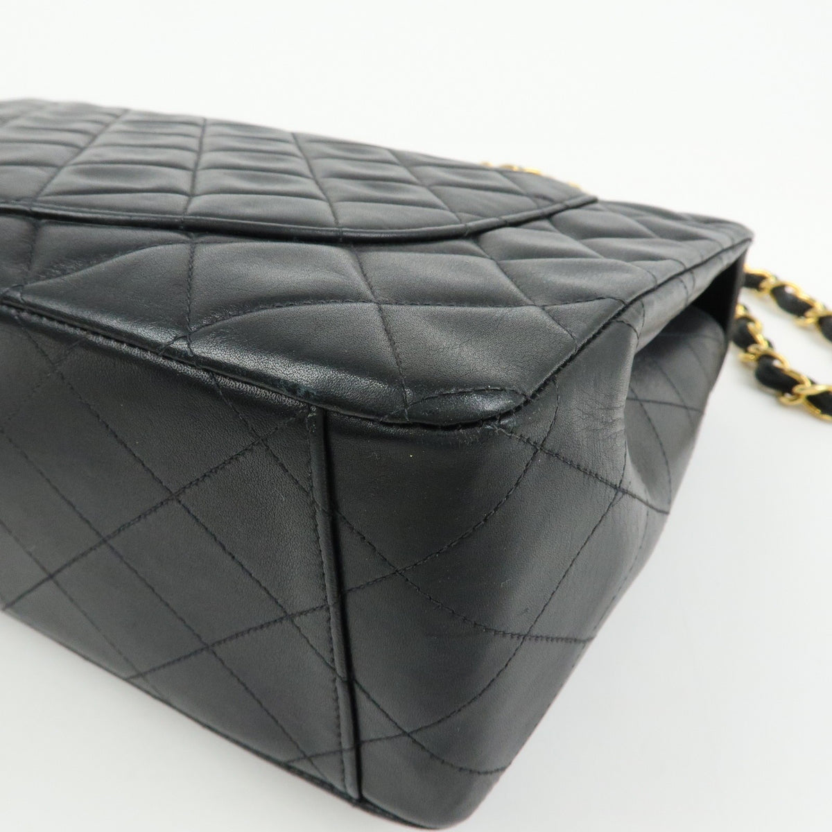 Chanel Vintage Timeless Cc Flap Quilted Lambskin Black Leather Handbag (Pre-Owned)