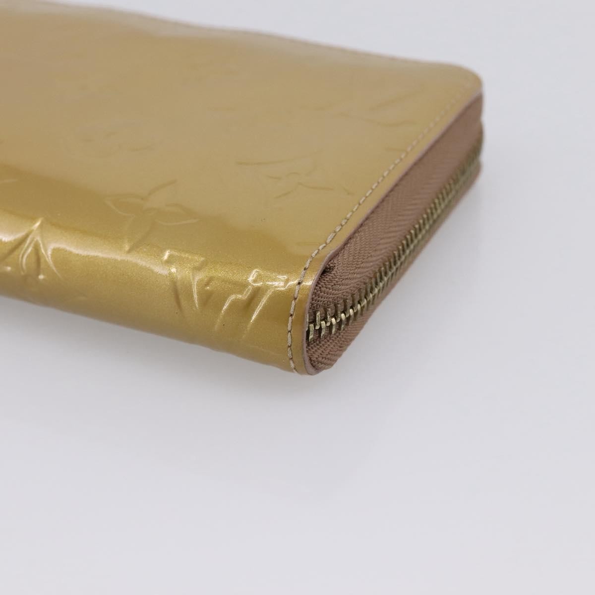 Louis Vuitton Zippy Monogram Vernis Beige Patent_Leather Wallets Accessory (Pre-Owned)