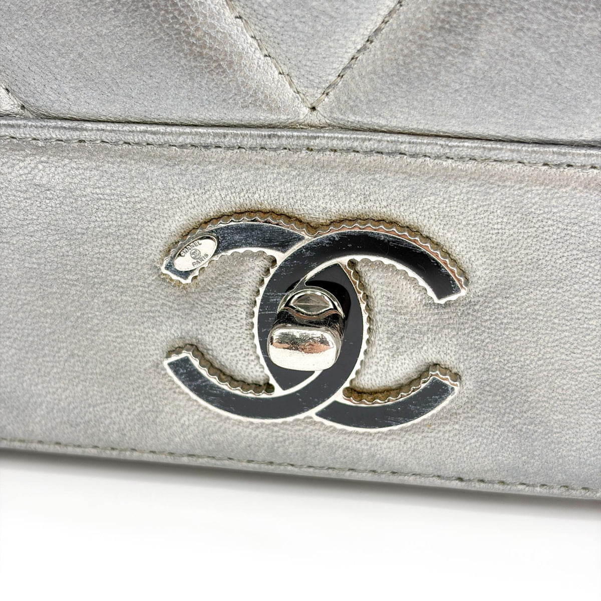 Chanel Mademoiselle Vintage Flap Clutch Chevron Sheepskin Silver Leather Shoulder Bag Bag (Pre-Owned)