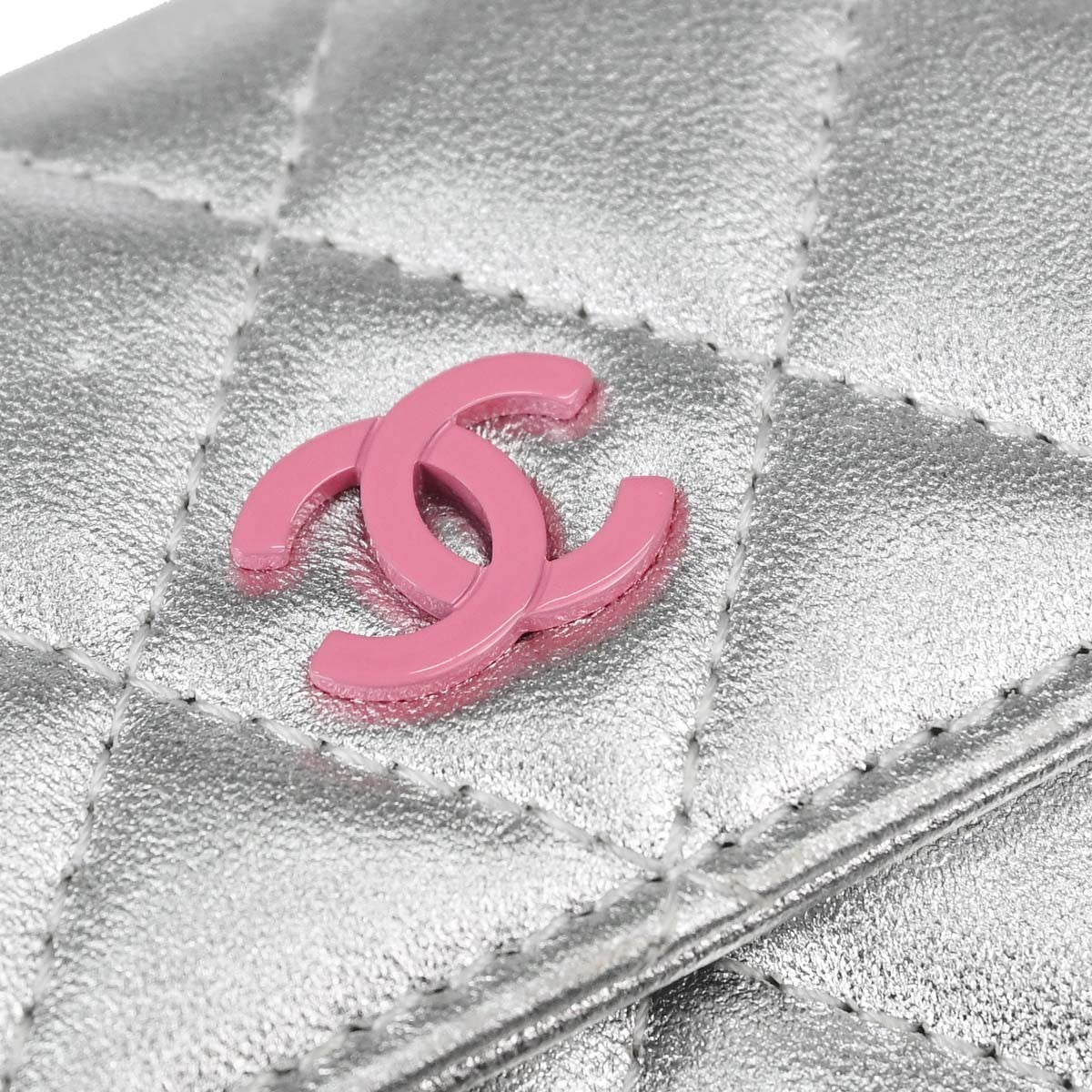 Chanel Cc Flap Card Case Quilted Lambskin Silver Leather Card Holders Accessory (Pre-Owned)