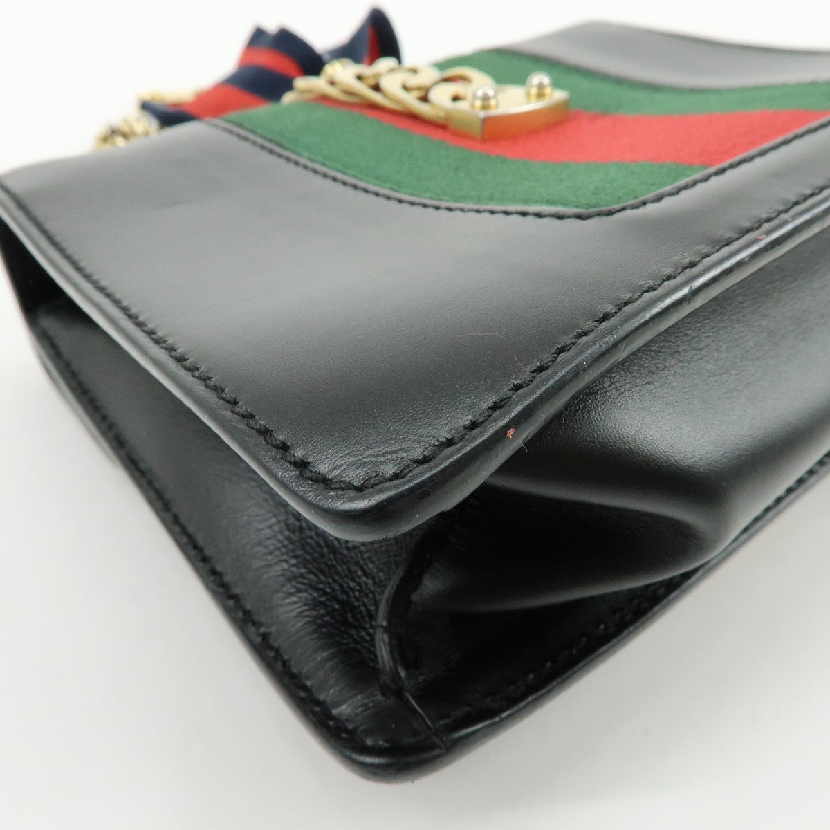 Gucci Sylvie Chain Leather Black Leather Shoulder Bag Bag (Pre-Owned)