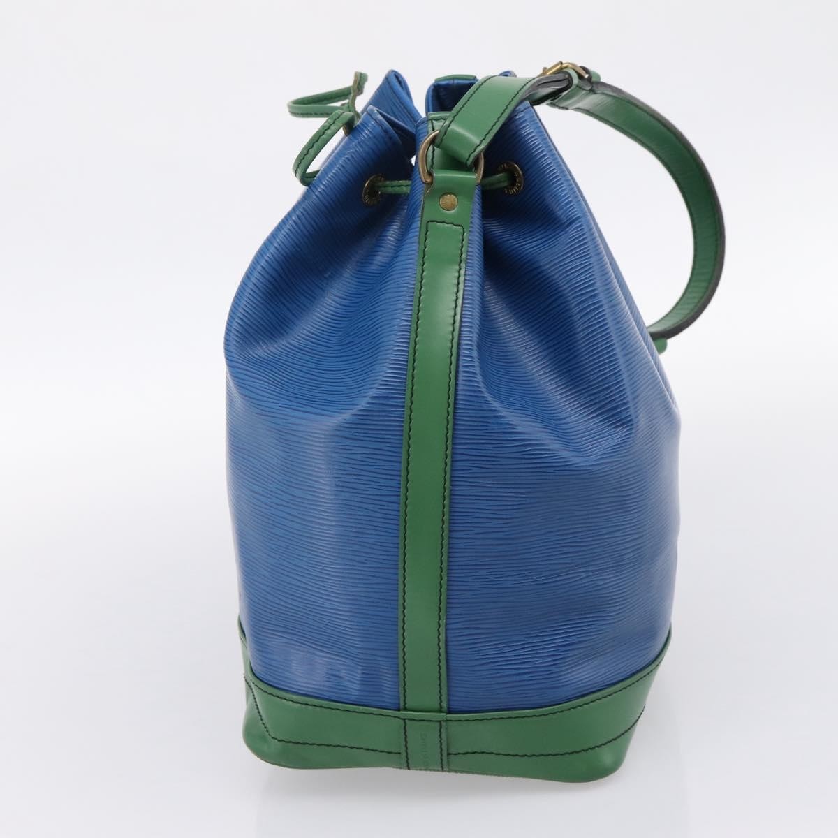 Louis Vuitton Bicolor Noe Epi Leather Blue Leather Handbag (Pre-Owned)