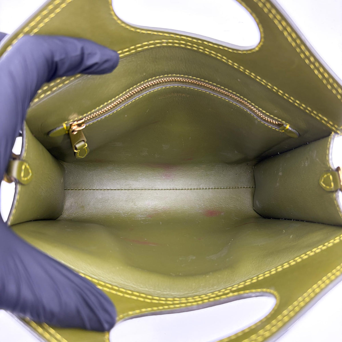 Burberry Title Pocket Leather Green Calfskin Crossbody Bag Bag (Pre-Owned)