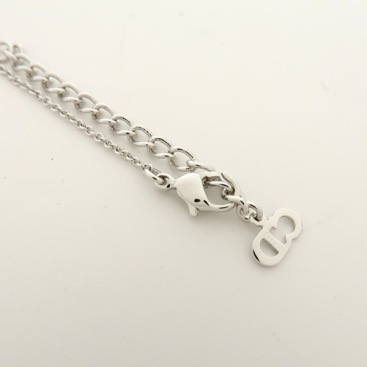 Christian Dior Logo Pendant Metal With Crystal Silver Metal Necklace Jewelry (Pre-Owned)