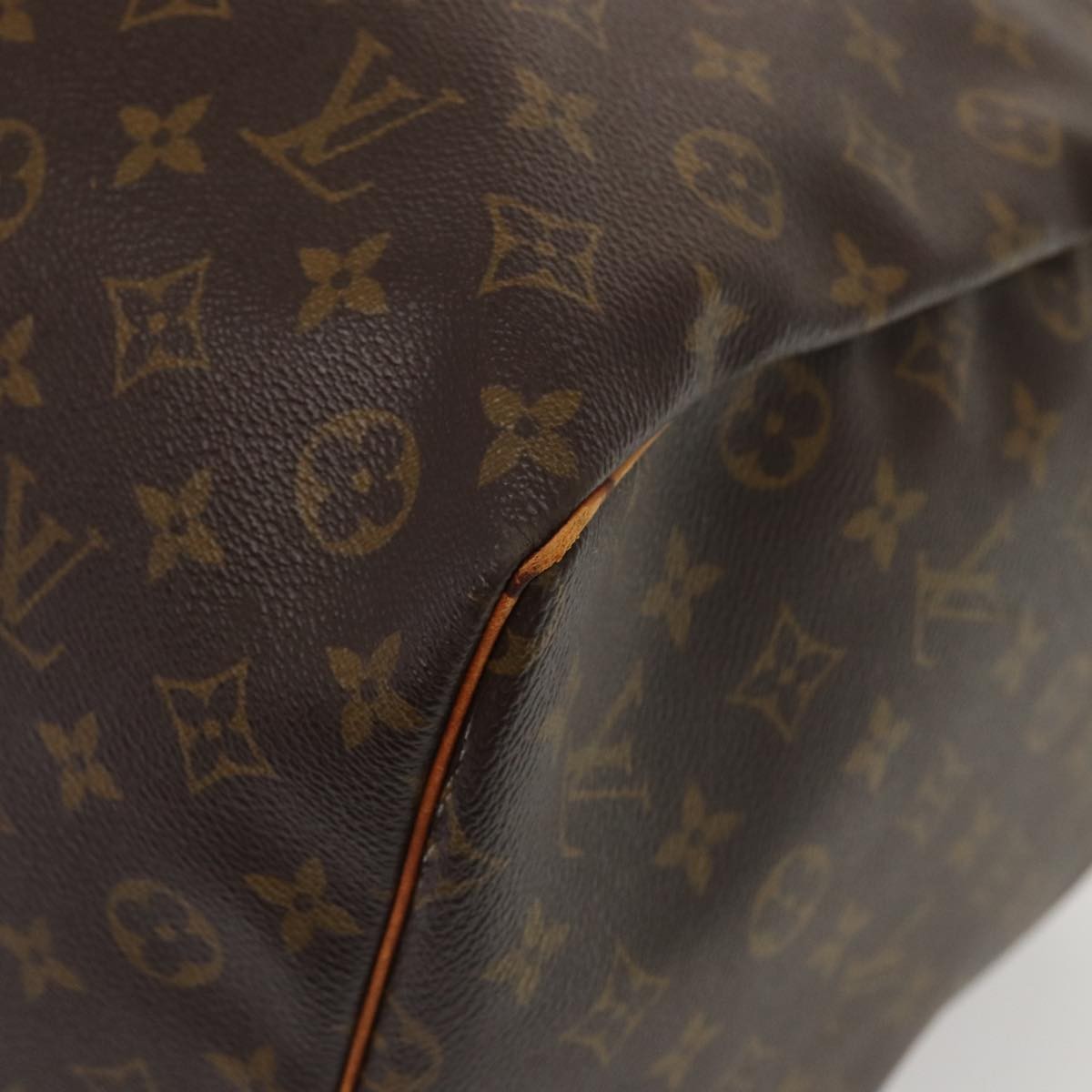 Louis Vuitton Keepall Monogram Canvas Brown Canvas Travel Bag Bag (Pre-Owned)