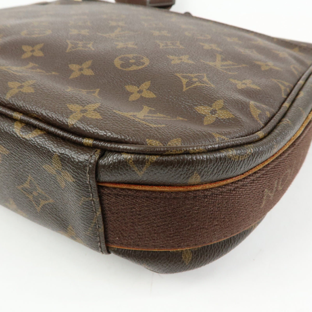 Louis Vuitton Beaubourg Messenger Monogram Canvas Brown Canvas Handbag (Pre-Owned)