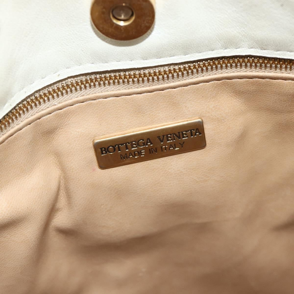 Bottega Veneta Intrecciato Shoulder Leather White Leather Shoulder Bag Bag (Pre-Owned)