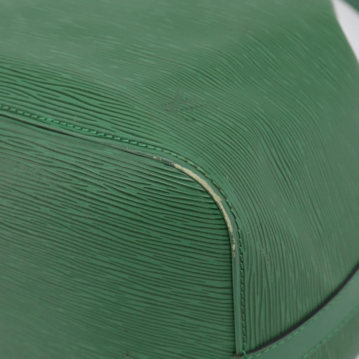 Louis Vuitton Petit Noe Epi Leather Green Leather Handbag (Pre-Owned)