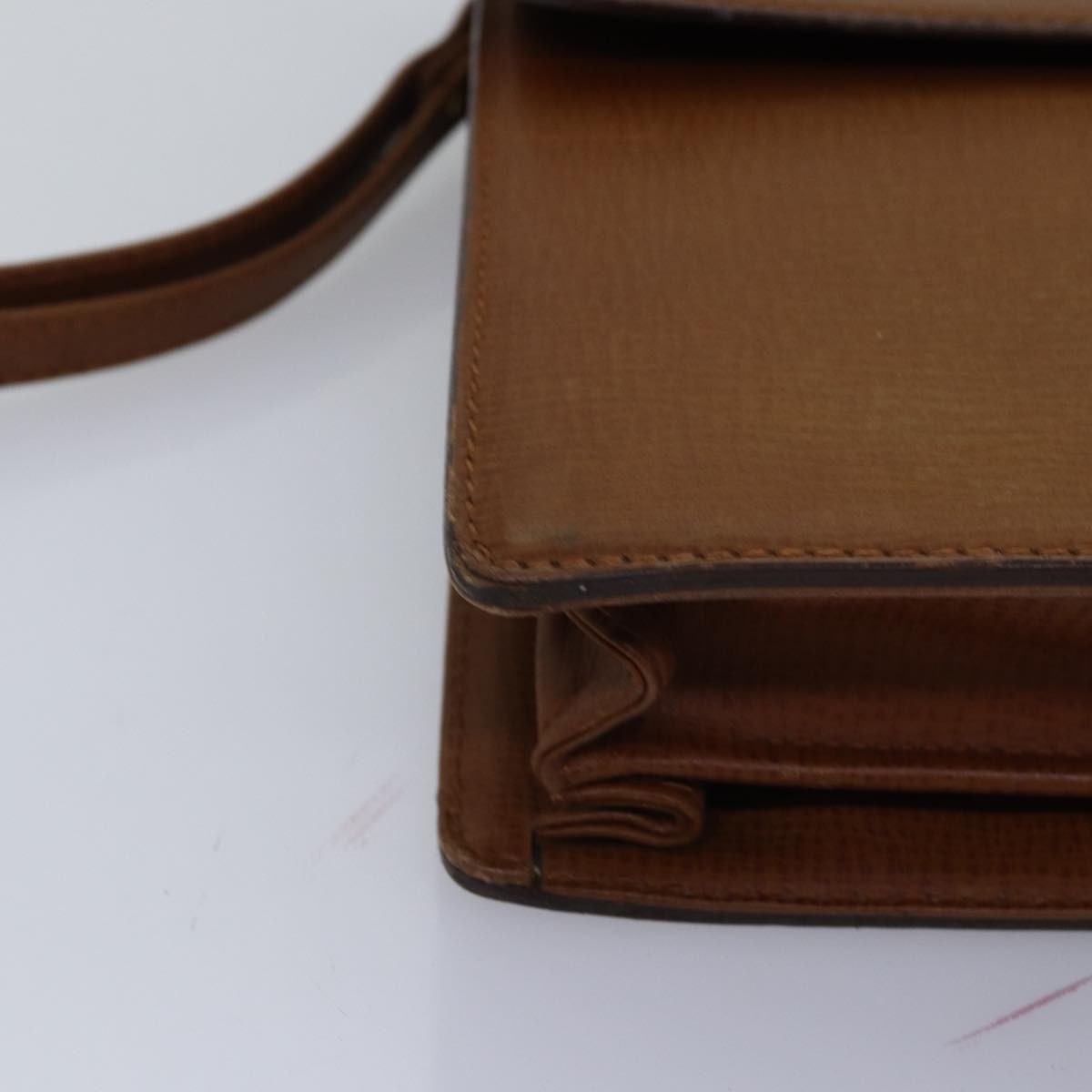 Burberry Vintage Leather Brown Leather Clutche & Pouche Bag (Pre-Owned)