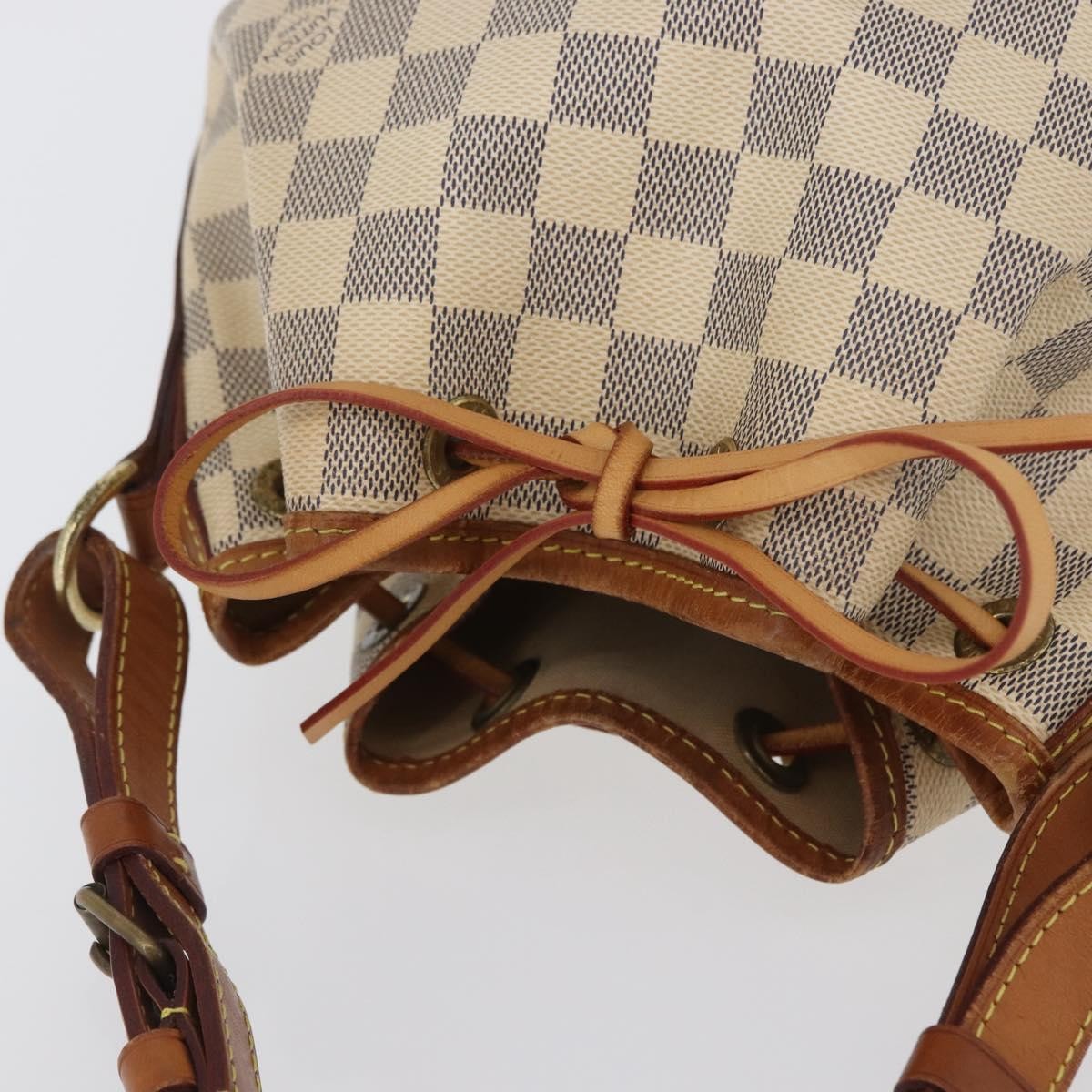 Louis Vuitton Noe Damier Ebene Beige Canvas Shoulder Bag Bag (Pre-Owned)