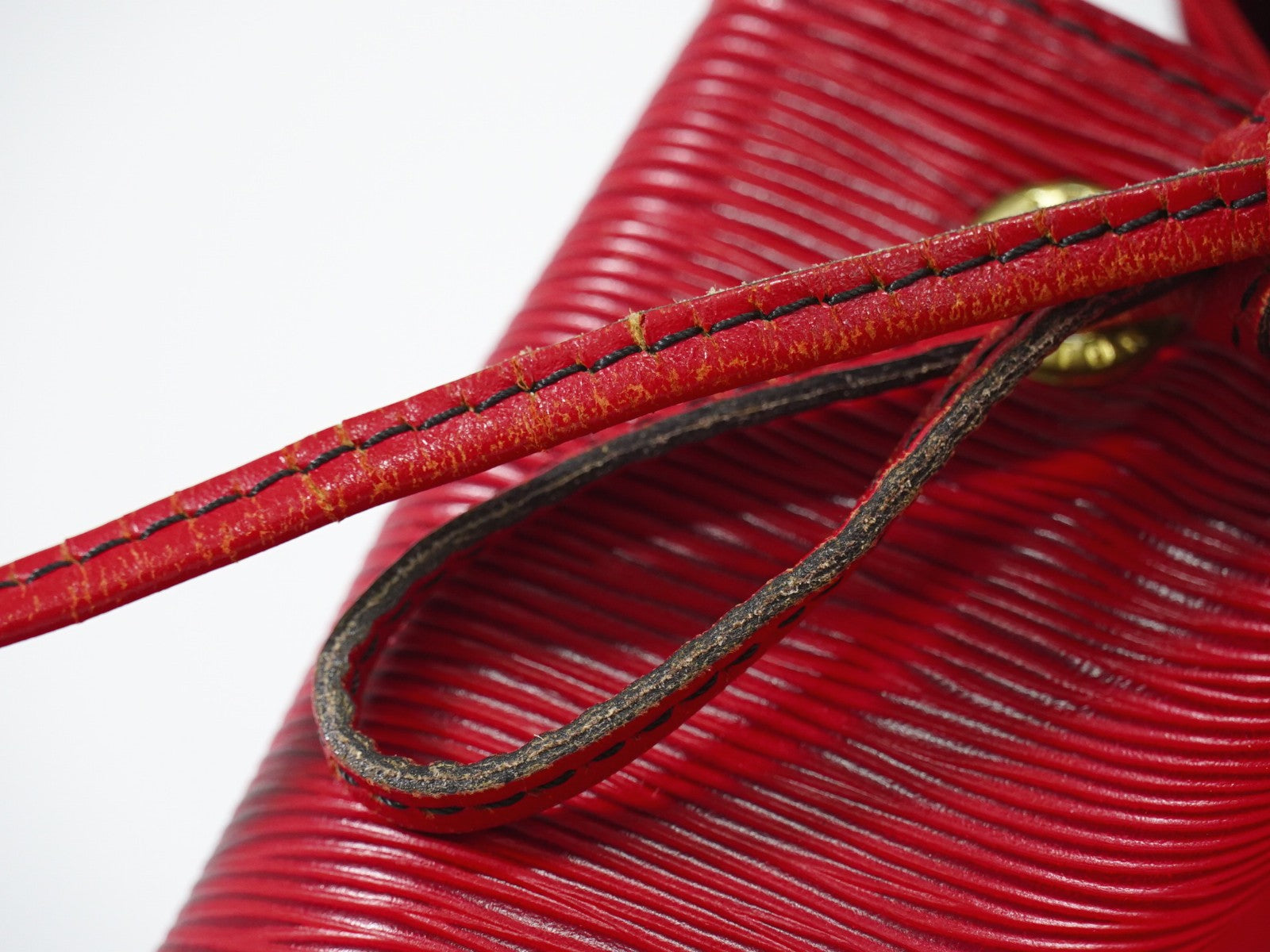 Louis Vuitton Petit Noe Nm Epi Leather Red Leather Shoulder Bag Bag (Pre-Owned)