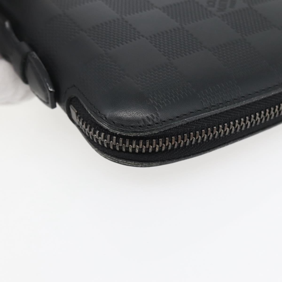 Louis Vuitton Organiser Atholl Leather Black Leather Bag (Pre-Owned)