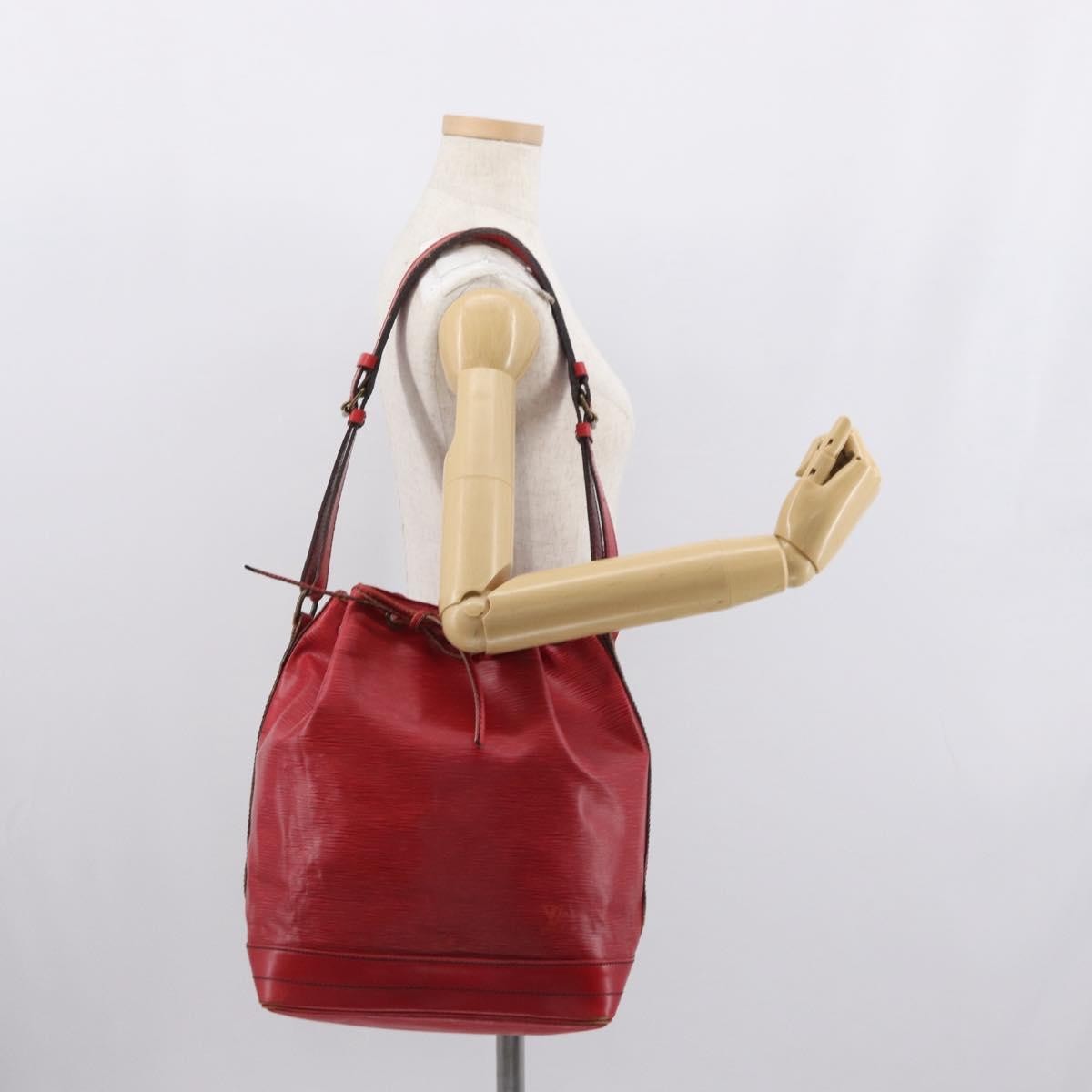 Louis Vuitton Noe Epi Leather Red Leather Shoulder Bag Bag (Pre-Owned)