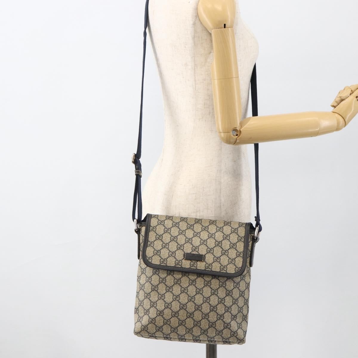 Gucci Flap Messenger Gg Coated Canvas Navy Canvas Shoulder Bag Bag (Pre-Owned)