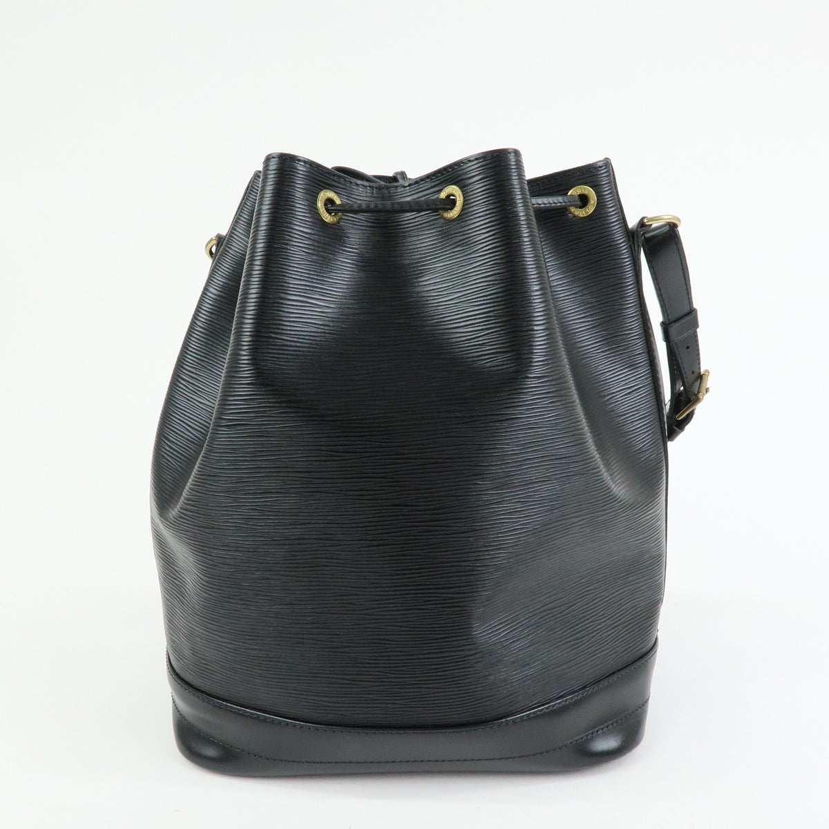 Louis Vuitton Noe Epi Leather Black Leather Shoulder Bag Bag (Pre-Owned)