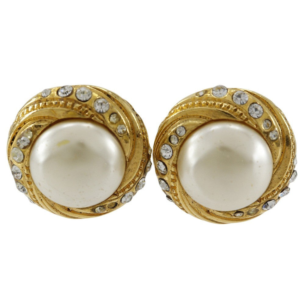 Chanel Vintage Round Clip-On Metal With Faux Pearl Gold Gold_Plated Earrings Jewelry (Pre-Owned)