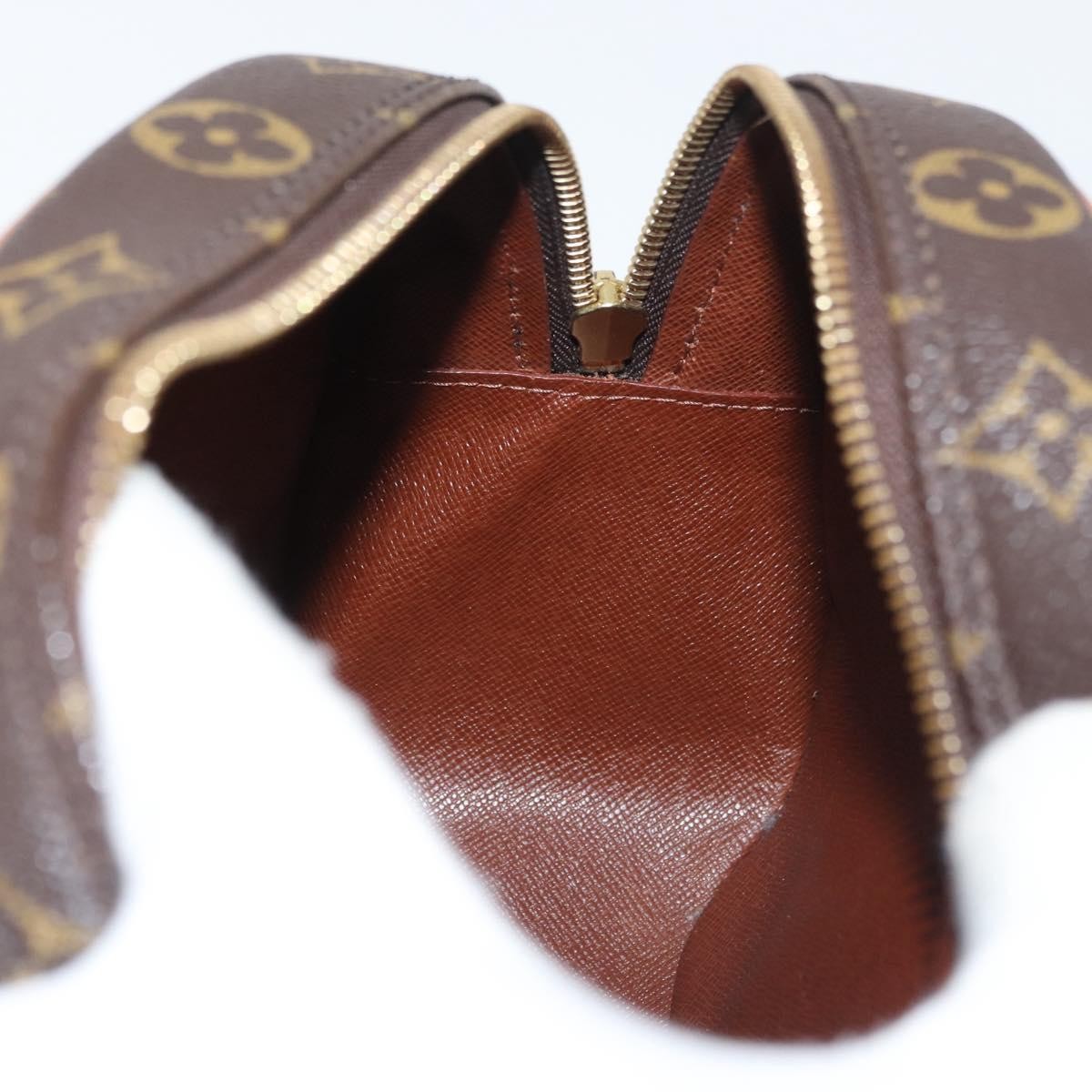 Louis Vuitton Blois Monogram Canvas Brown Canvas Handbag (Pre-Owned)