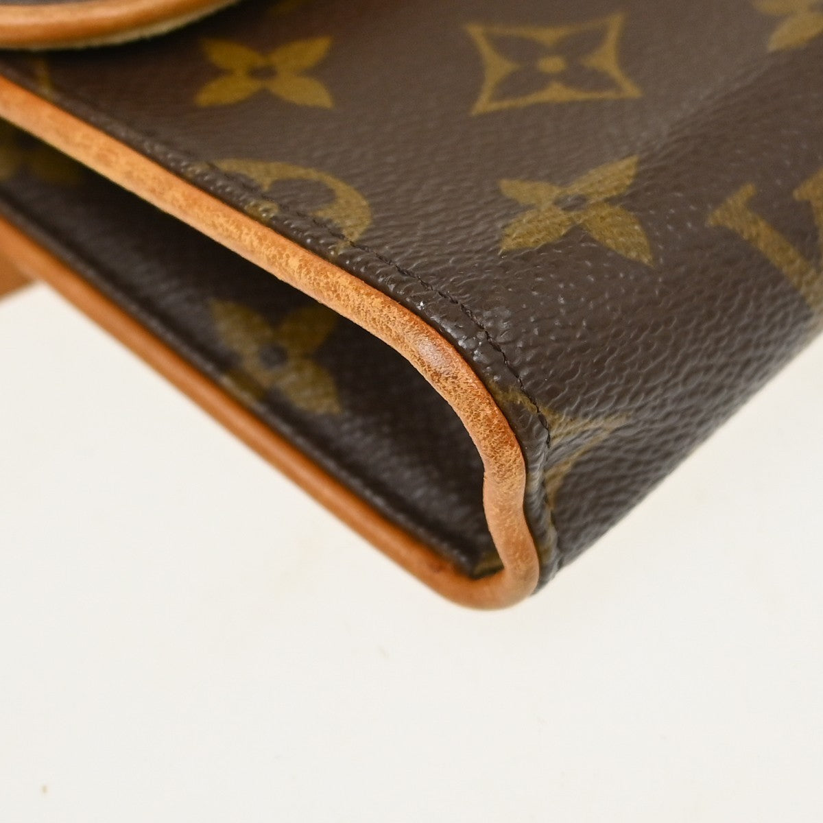 Louis Vuitton Florentine Waist Monogram Canvas Brown Canvas Handbag (Pre-Owned)