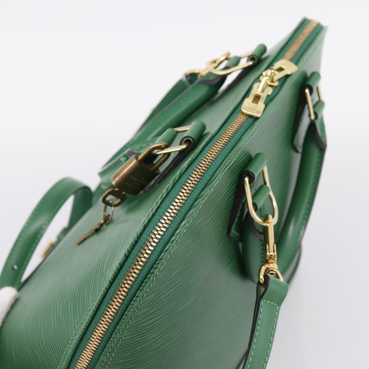Louis Vuitton Alma Epi Leather Green Leather Handbag (Pre-Owned)