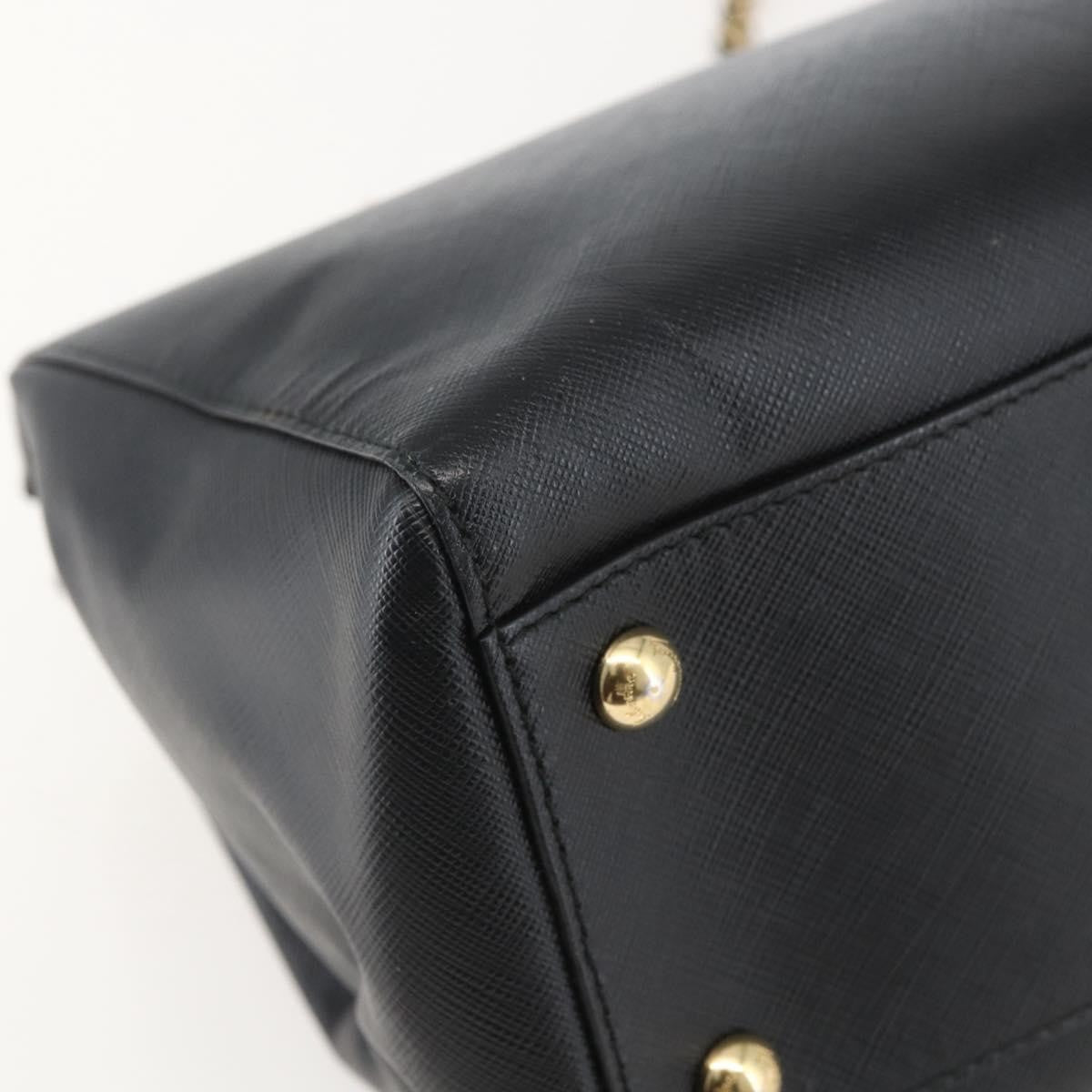 Salvatore Ferragamo Vala Chain Leather Black Leather Shoulder Bag Bag (Pre-Owned)