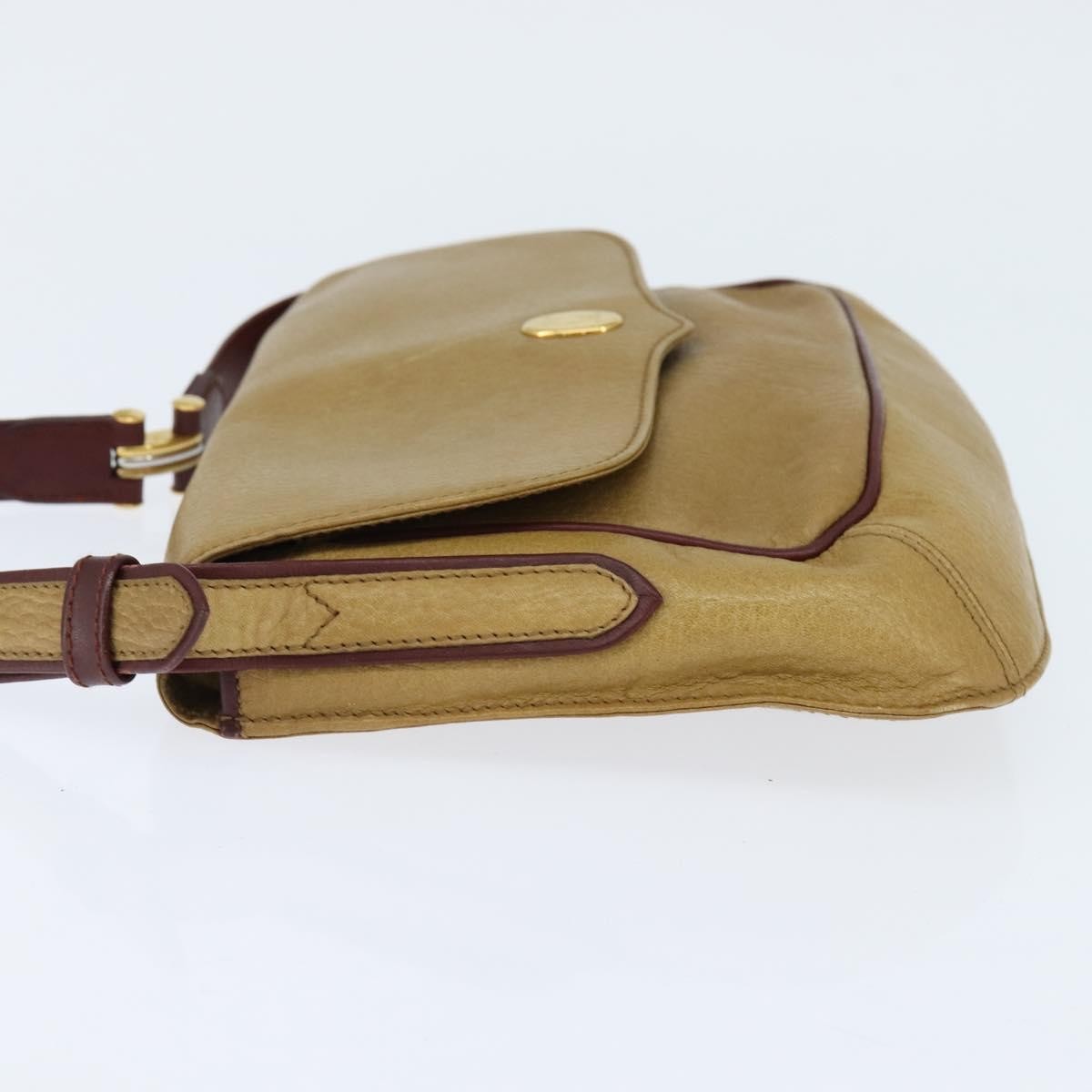 Cartier Must De Cartier Leather Beige Leather Shoulder Bag Bag (Pre-Owned)