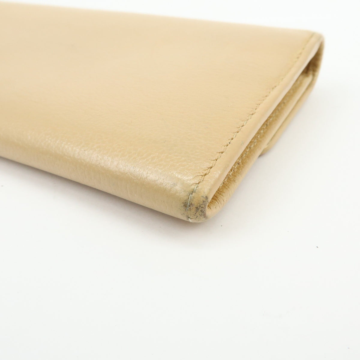 Chanel Camellia Flap Leather Beige Calfskin Wallets Accessory (Pre-Owned)