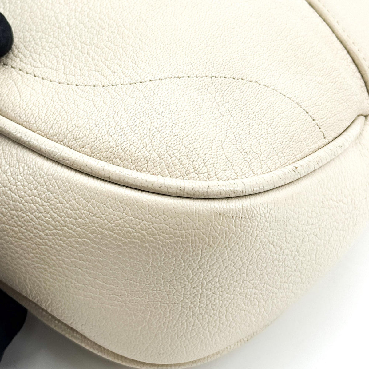 Gucci Aphrodite Leather Beige Leather Shoulder Bag Bag (Pre-Owned)