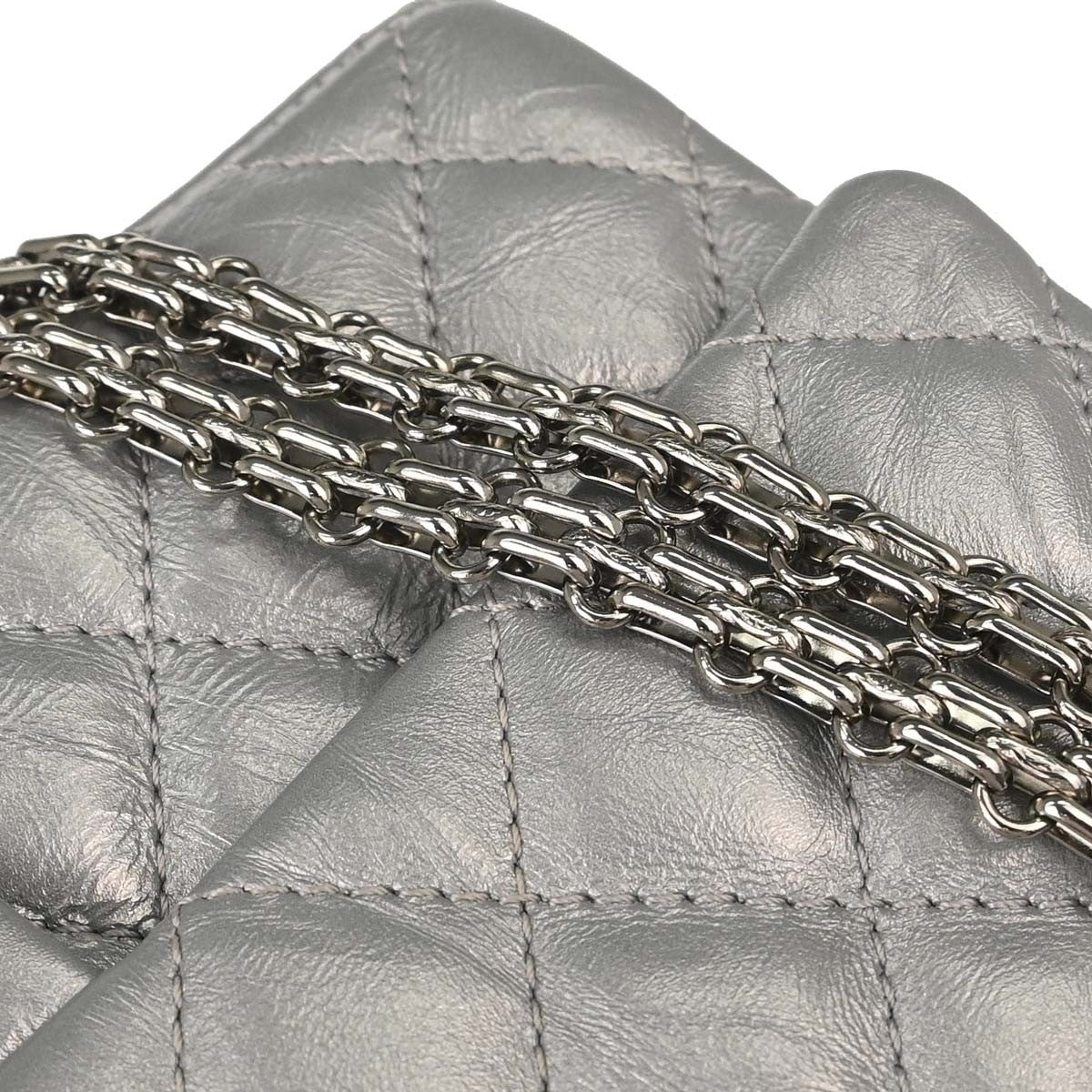 Chanel Reissue 2.55 Double Compartment Flap Quilted Aged Calfskin Silver Calfskin Shoulder Bag Bag (Pre-Owned)