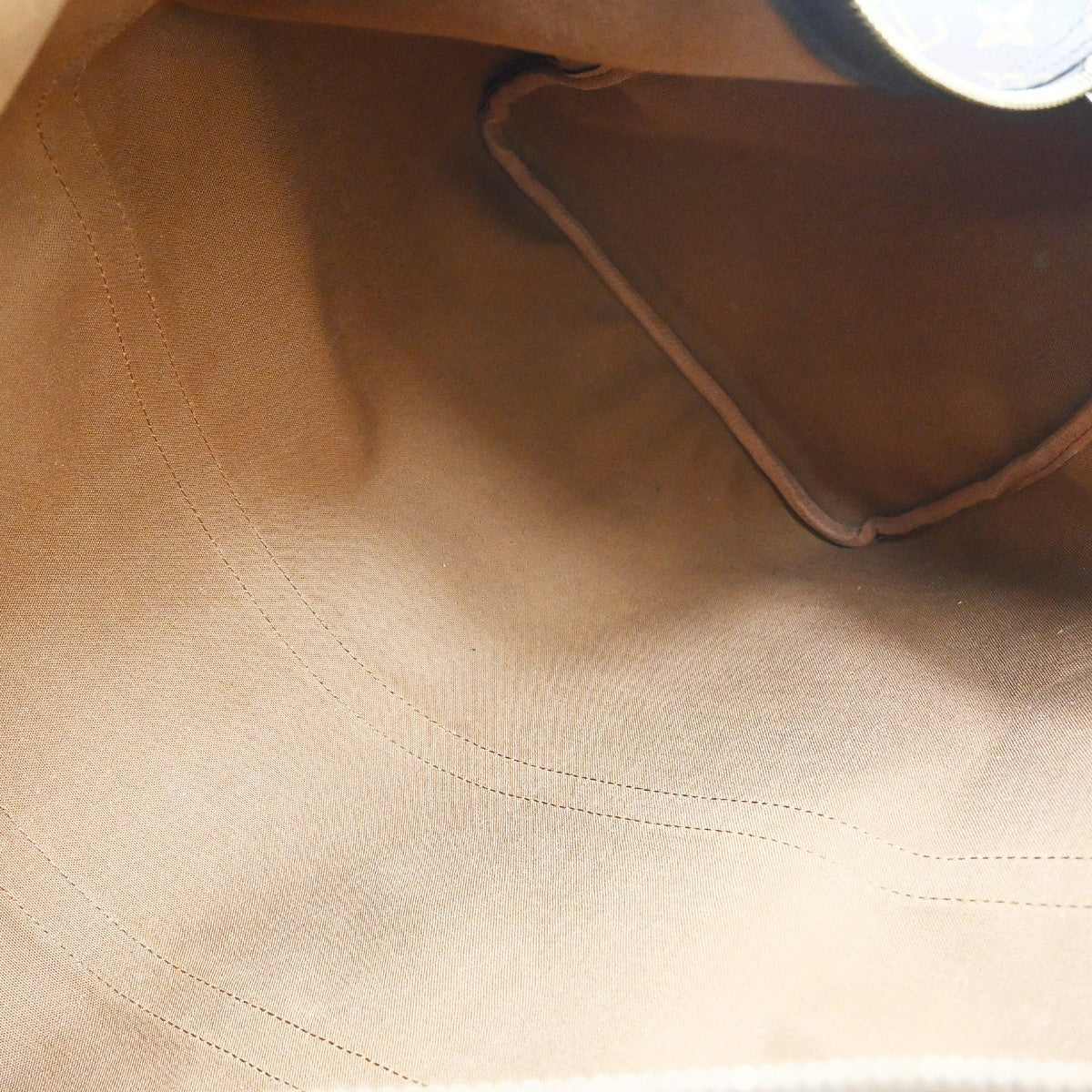 Louis Vuitton Keepall Monogram Canvas Brown Canvas Travel Bag Bag (Pre-Owned)