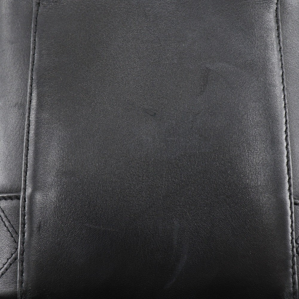 Chanel Vintage Cosmetic Case Leather Black Leather Clutche & Pouche Bag (Pre-Owned)