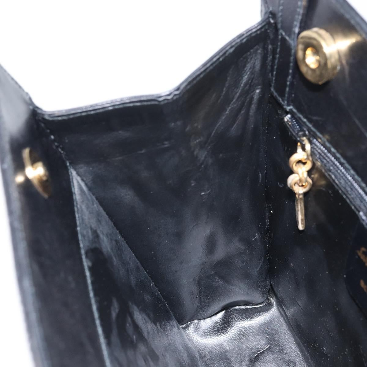Salvatore Ferragamo Vintage Leather Black Leather Shoulder Bag Bag (Pre-Owned)