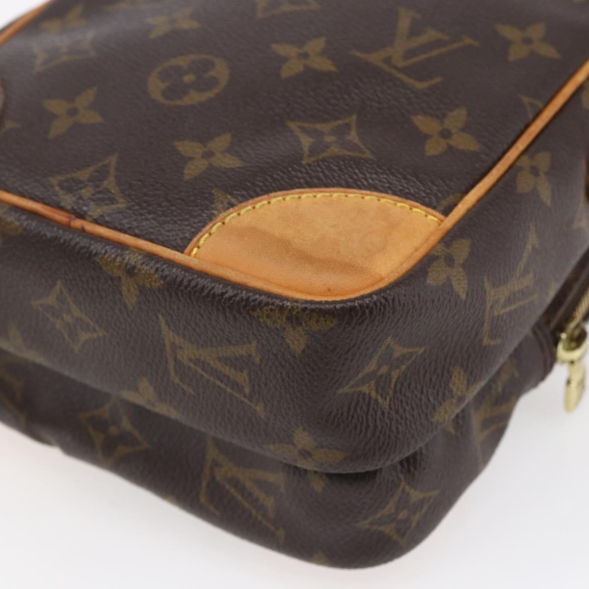 Louis Vuitton Amazone Monogram Canvas Brown Canvas Shoulder Bag Bag (Pre-Owned)