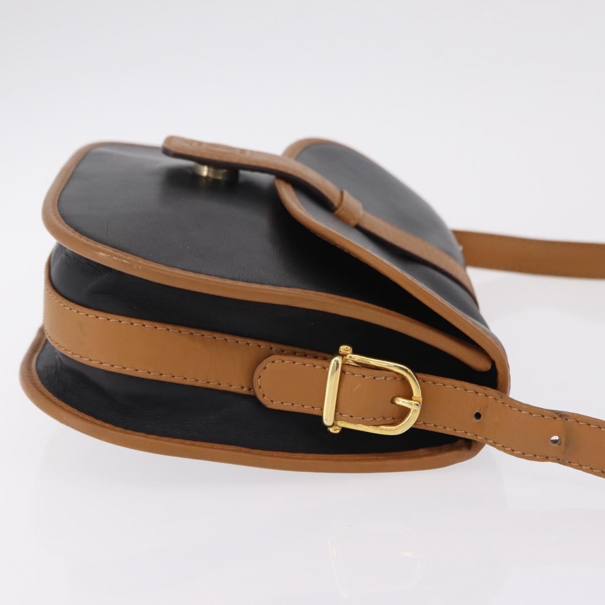 Celine Shoulder Leather Black Leather Shoulder Bag Bag (Pre-Owned)