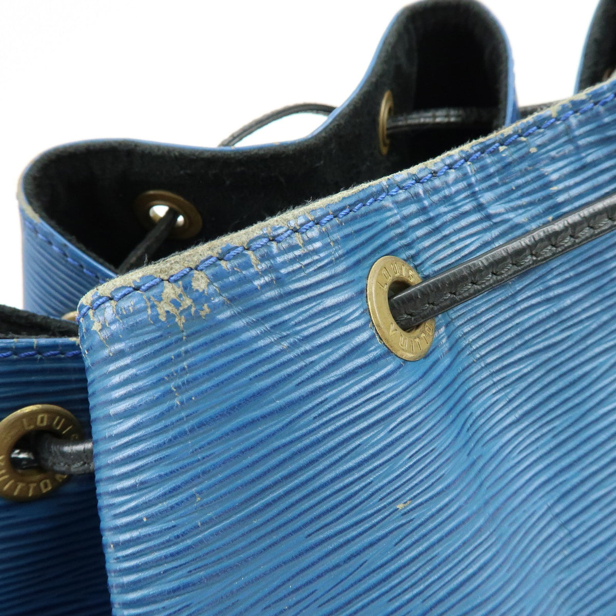 Louis Vuitton Bicolor Petit Noe Epi Leather Blue Leather Handbag (Pre-Owned)