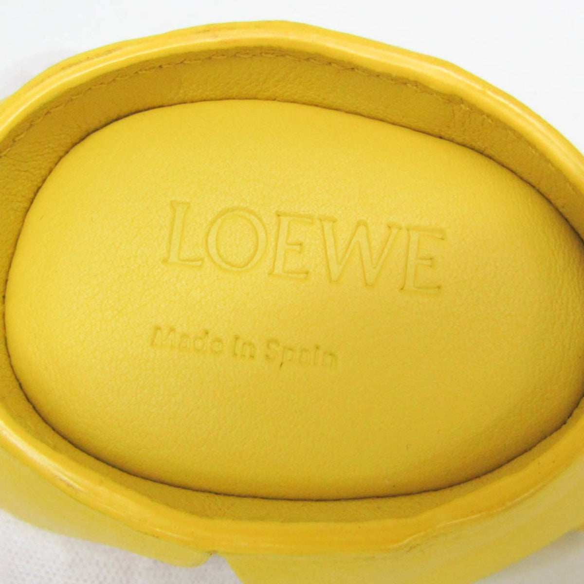 Loewe Elephant Coin Purse Leather Yellow Leather Clutche & Pouche Bag (Pre-Owned)