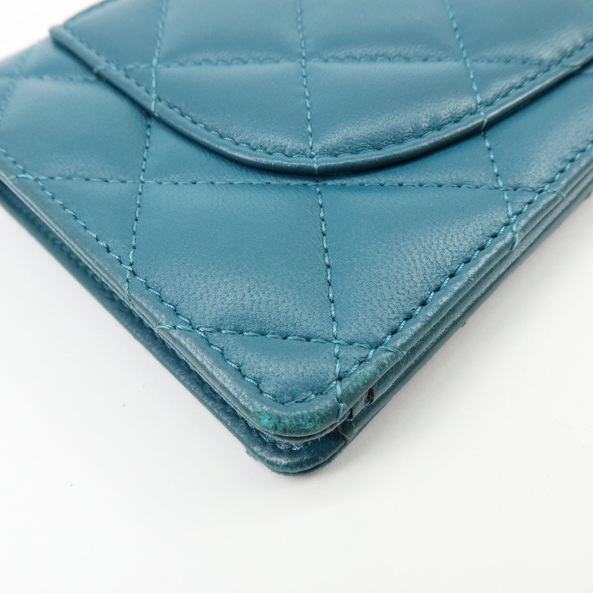 Chanel Bi-Fold Quilted Patent Blue Leather Wallets Accessory (Pre-Owned)