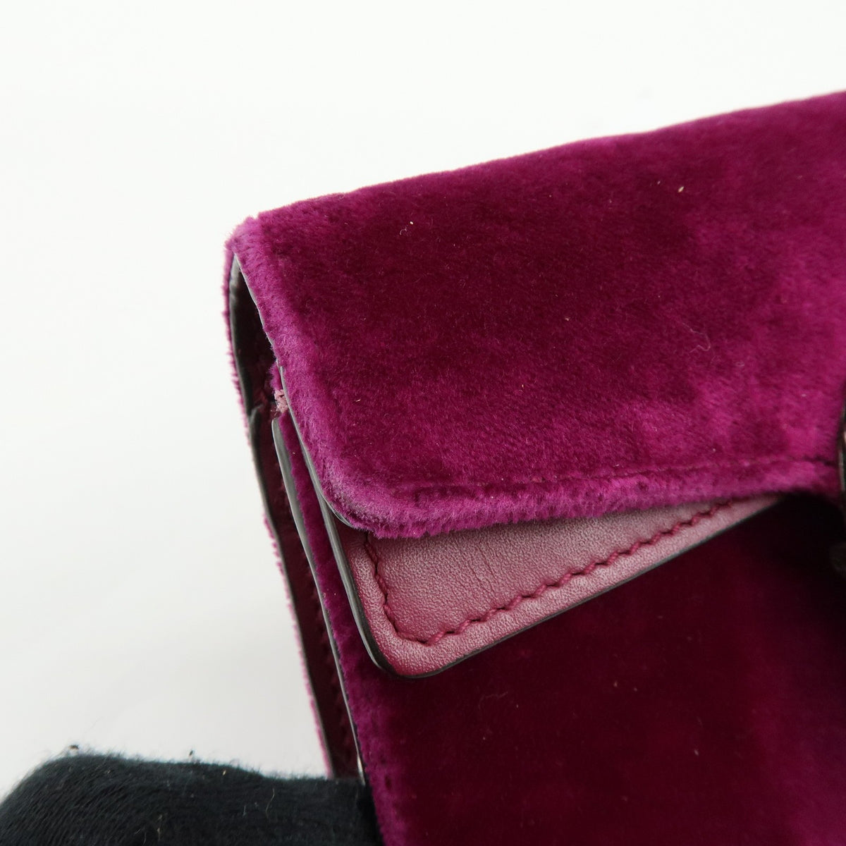 Gucci Dionysus Velvet Purple Velvet Handbag (Pre-Owned)