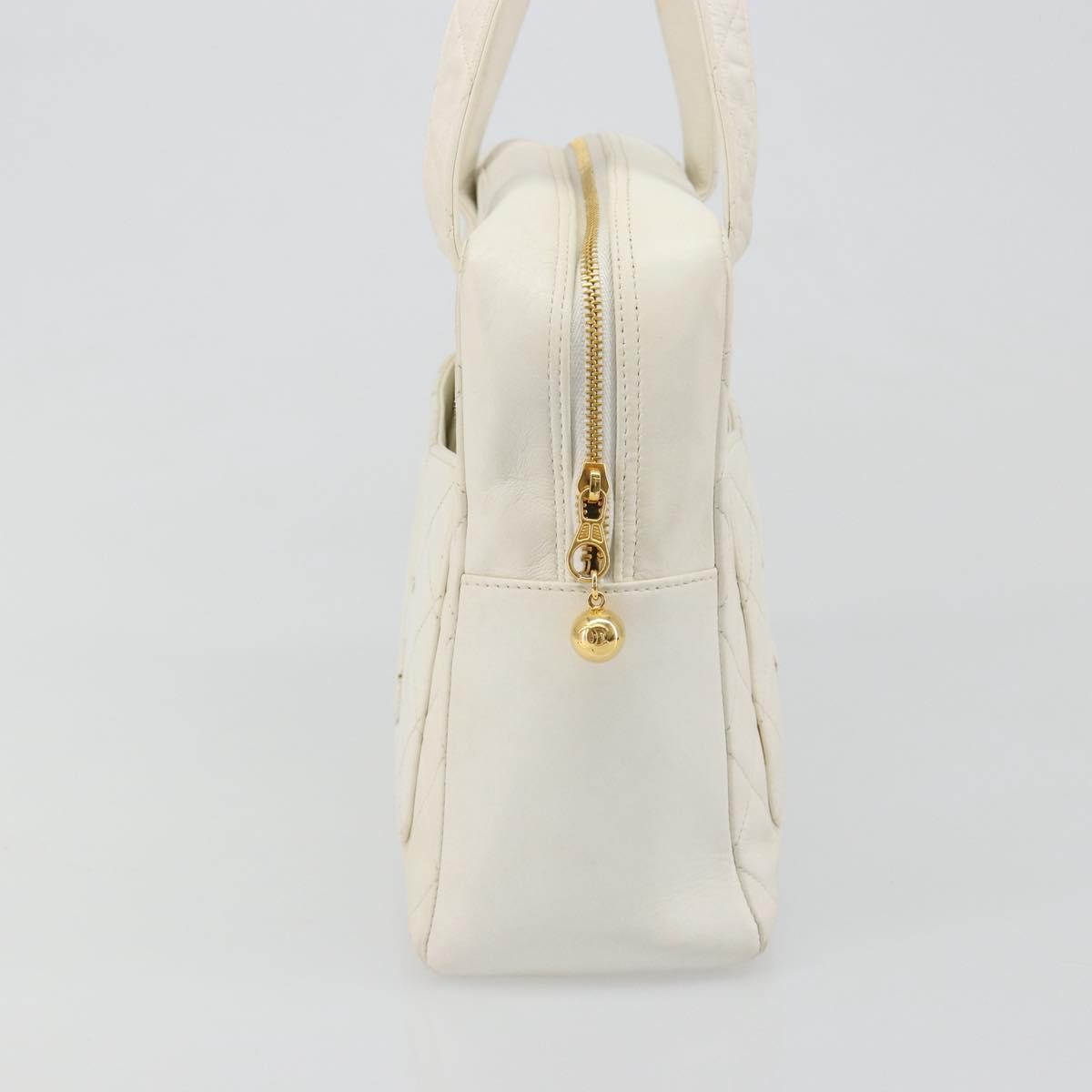 Chanel Cc Handbag Leather White Leather Handbag (Pre-Owned)