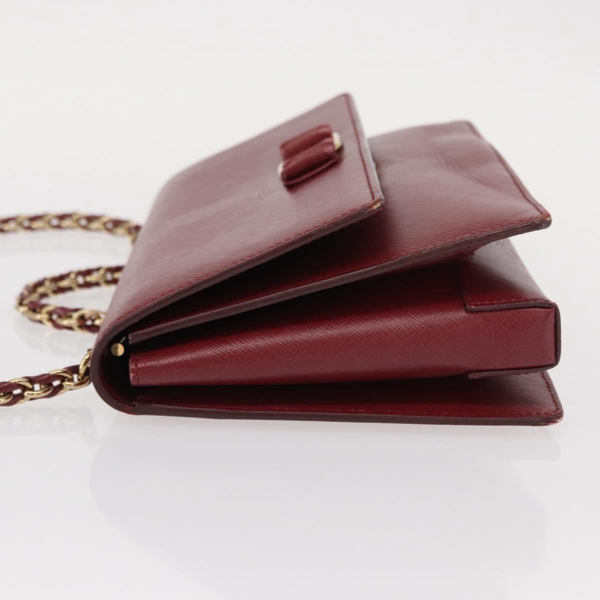 Salvatore Ferragamo Vala Chain Leather Burgundy Leather Shoulder Bag Bag (Pre-Owned)